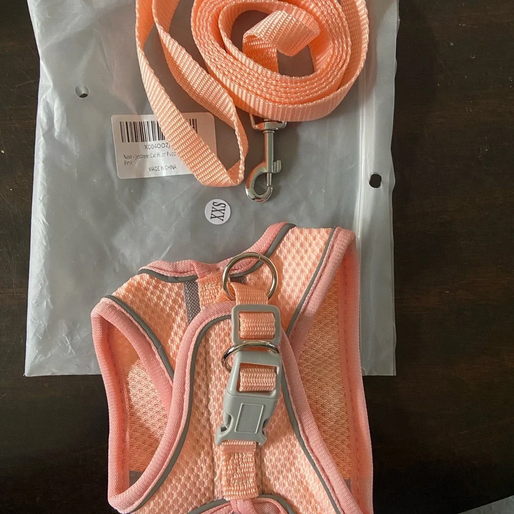 Puppy or kitten Soft Mesh Harness and Leash - Pink